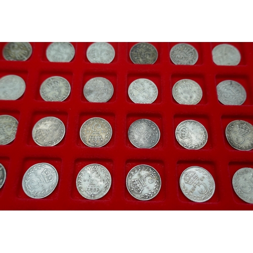 7225 - A collection of pre 1920 silver 3d in Linder tray (99 coins)