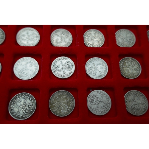 7226 - A collection of pre 1920 silver 3d in Linder tray (99 coins)