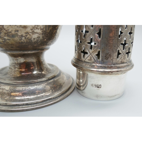 7229 - A silver sugar shaker, Herbert Edward Barker & Frank Ernest Barker, Chester 1913, 168g