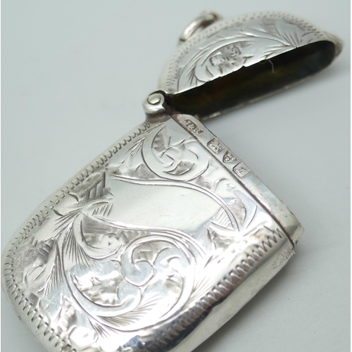 7253 - A silver vesta case, Chester 1911, 11g, 4cm