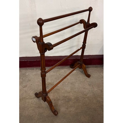 103C - A Victorian mahogany towel rail