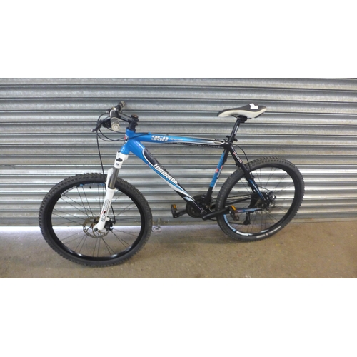 5175 - A Lombardo 350 Sestriere Captive front suspension hardtail mountain bike with XCT SR Suntour forks *... 