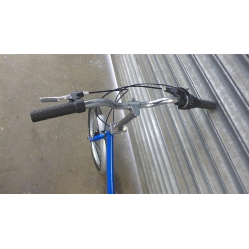 5195 - A Raleigh folding City bike  *Police repossession