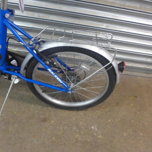 5195 - A Raleigh folding City bike  *Police repossession