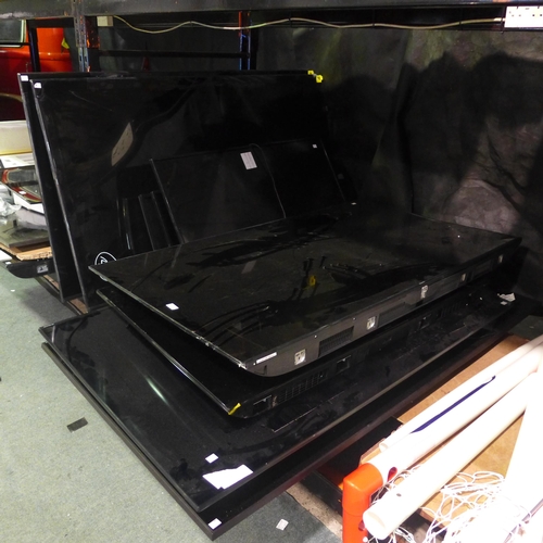 6293 - A quantity of Broken/Damaged TV's (346-1,2,5,7,9,17,18,19,22,24) *This lot is subject to Vat