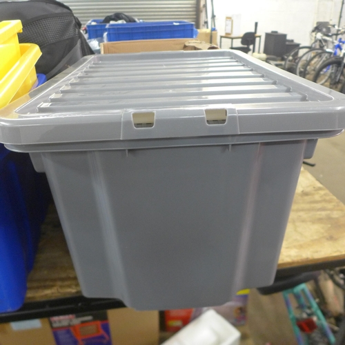 5305 - A quantity of assorted plastic storage boxes