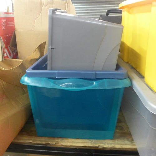 5305 - A quantity of assorted plastic storage boxes