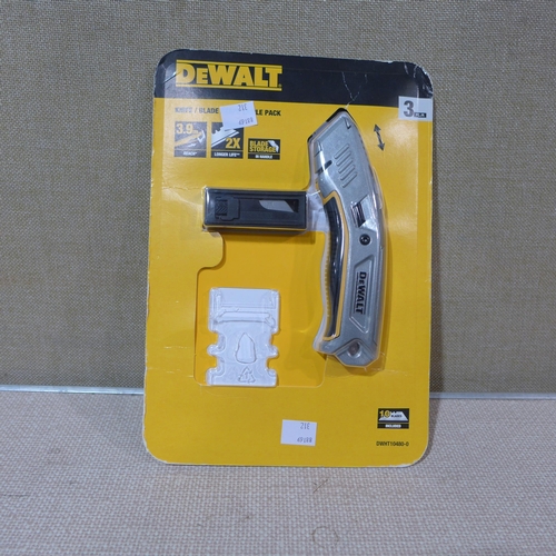 6059 - Command Light Clips, Dewalt Knife And A Dewalt Small Mechanic Set (incomplete) (347-119,312,434) *Th... 