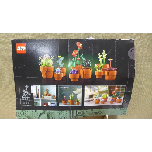 6064 - Lego Icons Tiny Plants and a quantity of misc. Lego (347-315) *This lot is subject to Vat