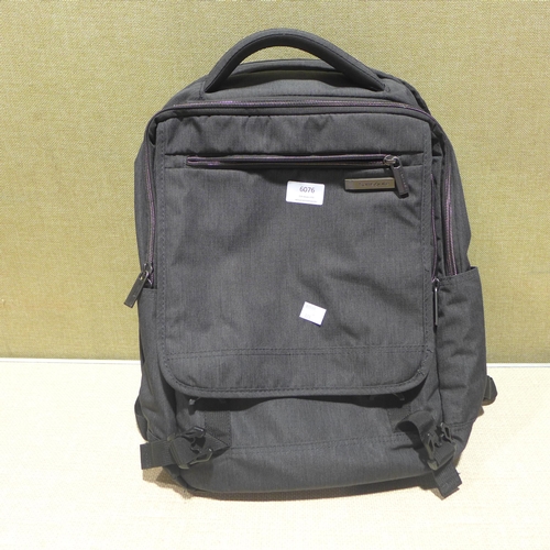 6076 - Samsonite Modern Utility Backpack   (347-128) *This lot is subject to Vat