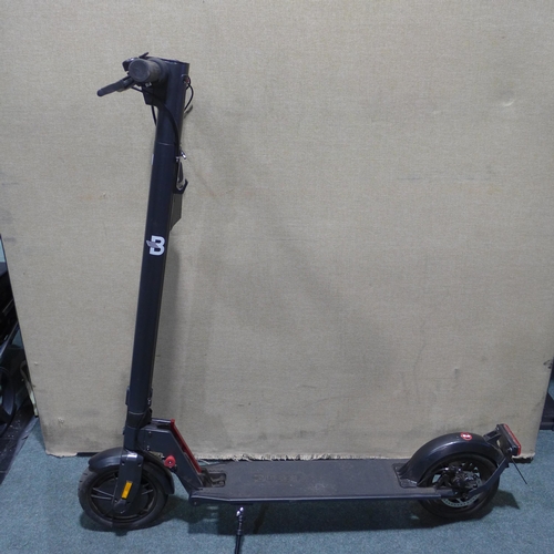 6078 - Busbi electric scooter with charger