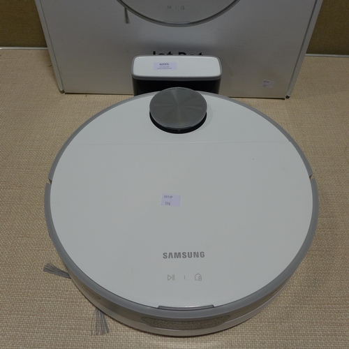 6095 - Samsung Jet Bot Vacuum cleaner,  Original RRP £449.99 + Vat (347-596) *This lot is subject to Vat