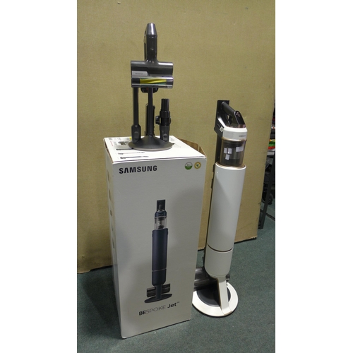 6101 - Samsung Bespoke Stick Vacuum Cleaner and caddy, Original RRP £499.99 + Vat (347-532) *This lot is su... 