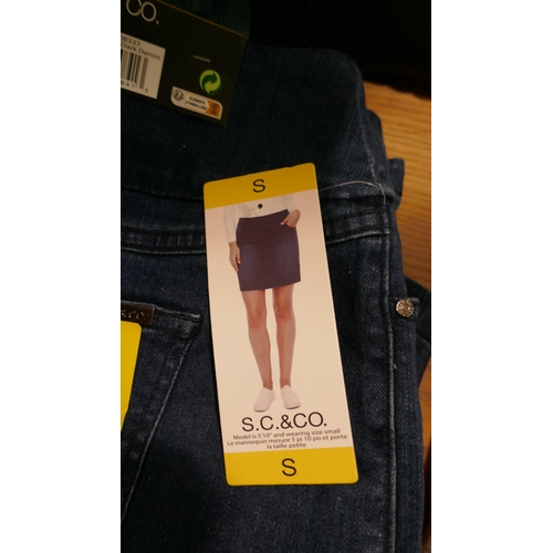 6168 - Quantity of mixed clothing, brands to include S.C.&CO, Kirkland Signature, DKNY, etc. (347-648) *Thi... 