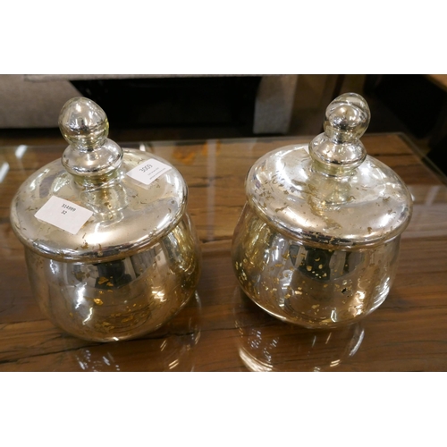 3009 - A pair of silver bulbous trinket jars (2239307)   #