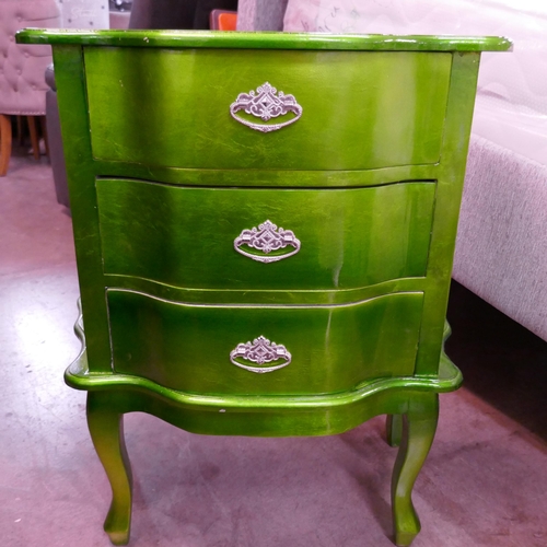 3028 - A high gloss green side table with three drawers