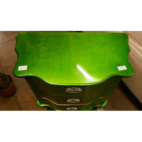 3028 - A high gloss green side table with three drawers