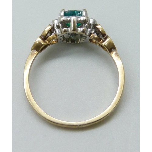 7008 - A 9ct gold, diamond and heart shaped green stone ring, 1.9g, M