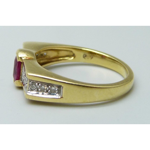 7019 - An 18ct gold, ruby and diamond ring, 5.6g, O