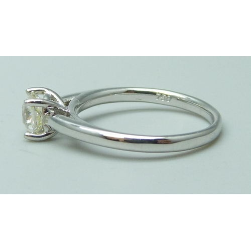 7084 - An 18ct white gold diamond solitaire ring, approximately 0.5ct, 3.2g, M