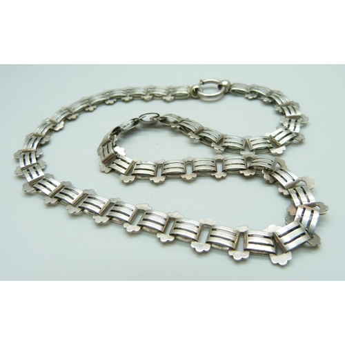 7119 - A Victorian white metal collar, 24g, 46.5cm