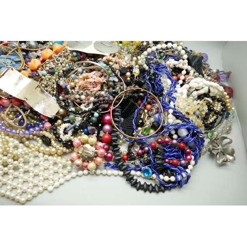 7166 - A collection of Czech bead jewellery, old stock