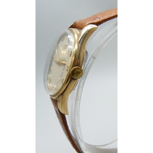 7190 - An Omega 9ct gold cased wristwatch, 33mm including crown