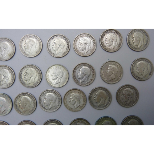 7208 - Coins - A collection of half silver shillings, pre 1947, 245g