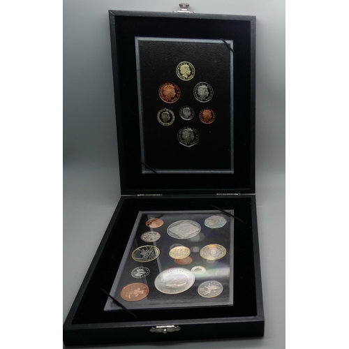 7222 - The Royal Mint 2008 Annual Coin Set, eleven coins, in uncirculated condition, housed in presentation... 