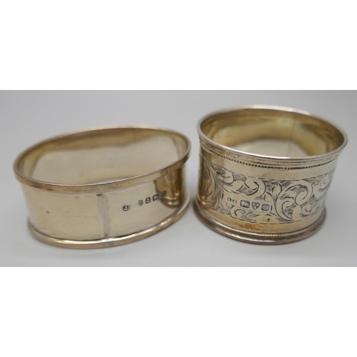 7238 - Five silver napkin rings, 43g