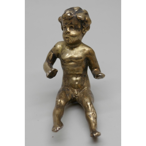 7262 - A Victorian silver model of a baby, Chester 1900, 33g, 4.5cm