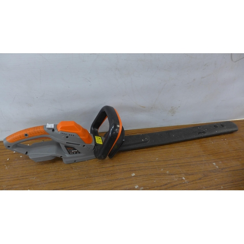 5199 - A Terratek 20V electric hedge trimmer, a Black and Decker GL250 Type 1, 230V strimmer and a Dekton P... 