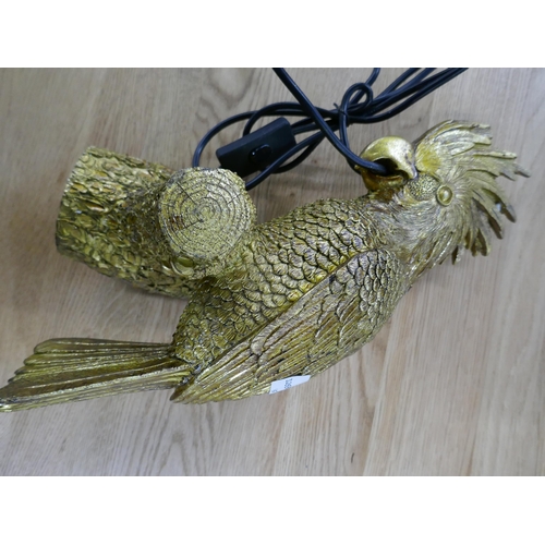 3089 - A gold wall mounted parrot lamp