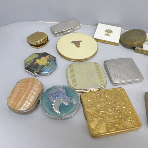 2033 - A collection of compacts, etc.