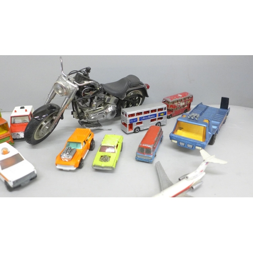 2058 - A box of vintage Matchbox die-cast models and a model Fatboy Harley motorcycle