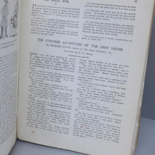 2067 - An Edwardian octagonal wooden box, a/f, Chatterbox book 1929 and a German bible