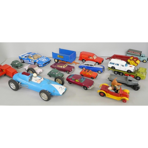 2143 - A collection of 20th Century vintage Die Cast vehicles comprising of Corgi, Dinky Toys, Bburago, Mat... 