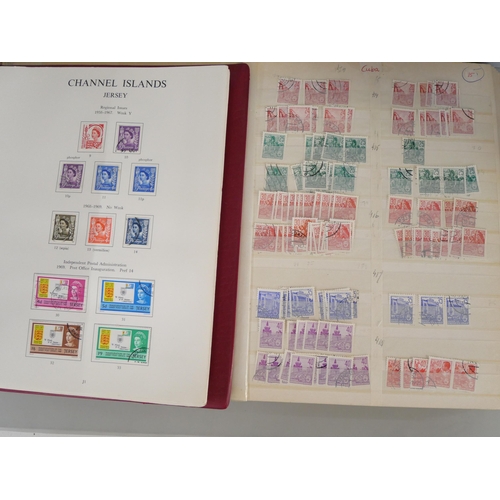 2144 - A large collection of 20th Century stamps to include Cuba, St Lucia, St Vincent, Paraguay, and other... 