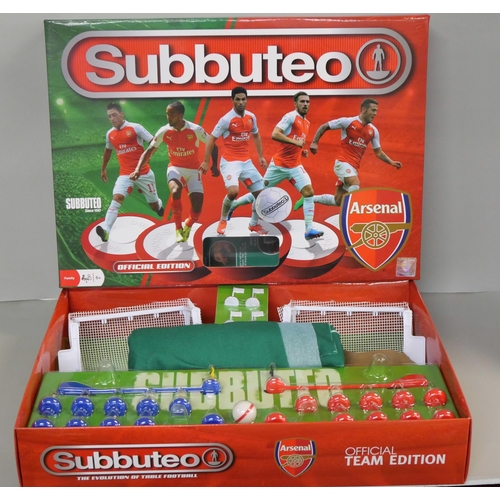 2166 - Arsenal Subbuteo set - from 2012, includes The Teams now manager, Mikel Arteta  - Brand new, footbal... 