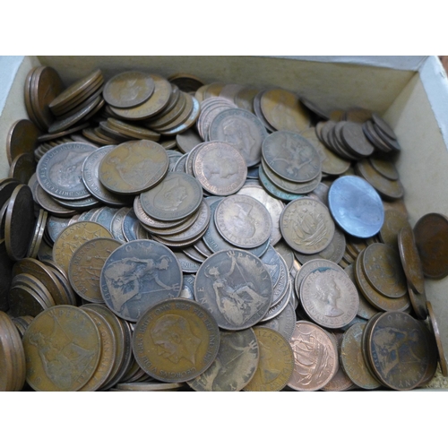 2199 - A box of assorted British coins, mainly pre-decimal