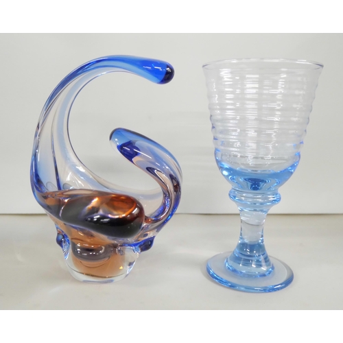 2220 - Collection of four pieces of glassware to include a mid Century Czech studio art glass vase / basket... 