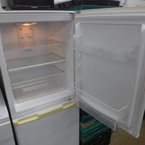 5141 - A Frigidaire model FC55174FF Frost Free free standing fridge freezer