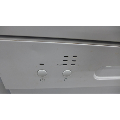 5142 - A Currys Essentials CDW60W20 under counter dishwasher