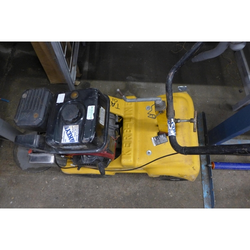 5187 - A Vanguard 6HP turfing machine with a Briggs and Stratton petrol engine