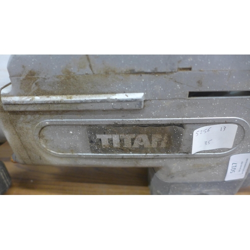 5017 - A Titan TTB280DRH 240v 1700w breaker