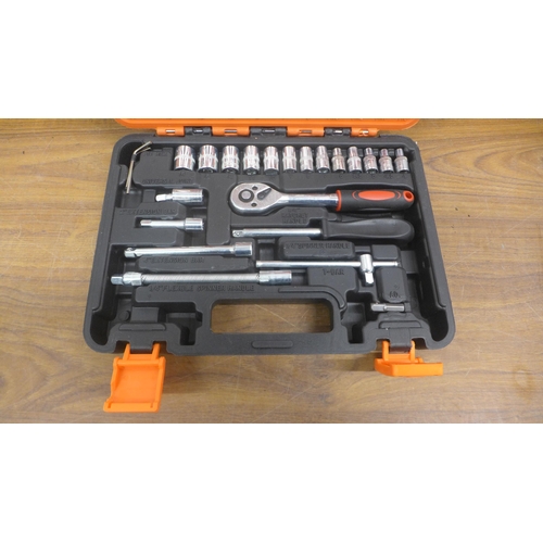 5021 - A 53 piece 1/4” DR.Socket and bit set