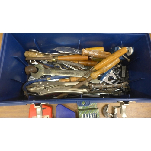 5026 - A quantity of various tools including pliers, wrenches, socket wrench, screwdriver set, adjustable w... 