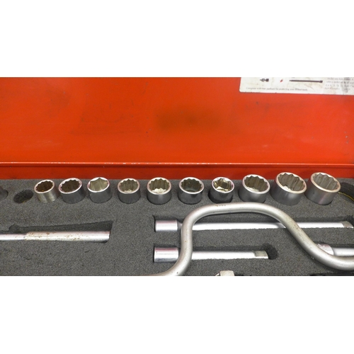 5039 - A Britool 1/2” square drive socket set with metric and A/F sockets