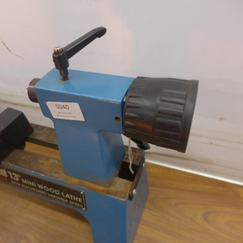 5040 - A Clarke Woodworker variable speed 13