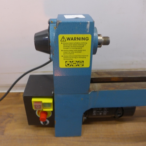 5040 - A Clarke Woodworker variable speed 13